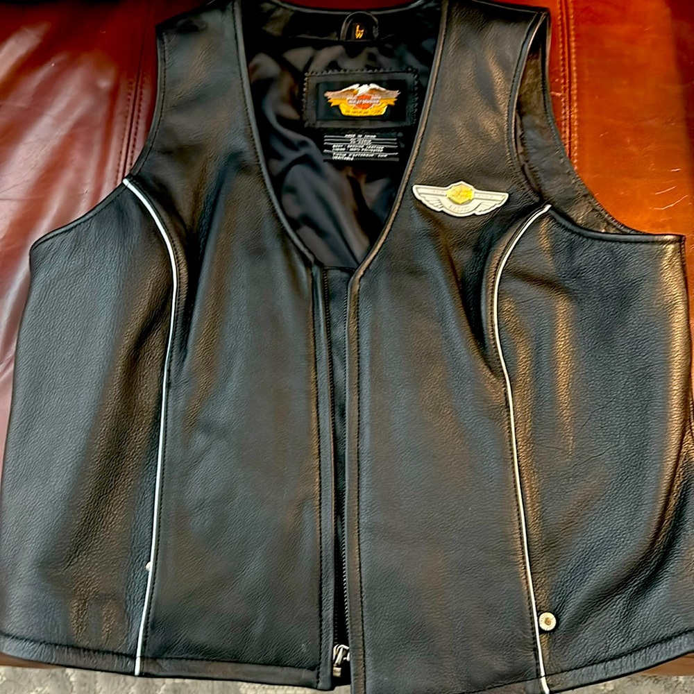 Women's Harley Davidson Leather Vest 100th Anniversary, Large, New